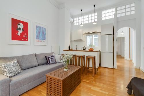 Del parque flats letran