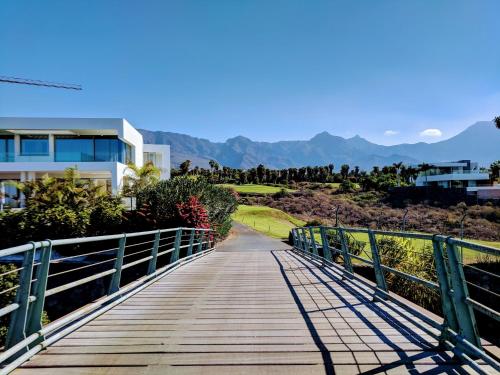OH LA LIFE! MAGNOLIA GOLF SUSANA