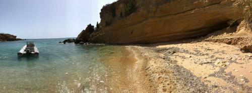 Playa de o cerca de este apartamento