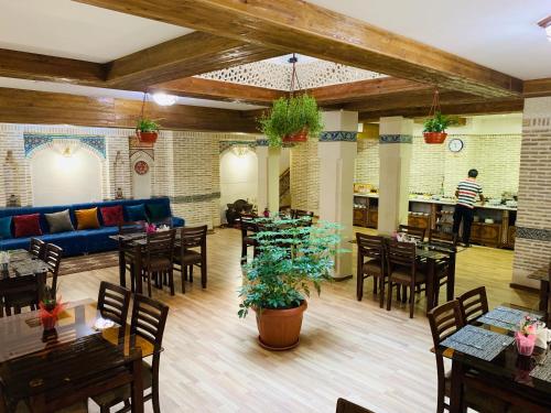 Zona d'estar a Boutique Safiya