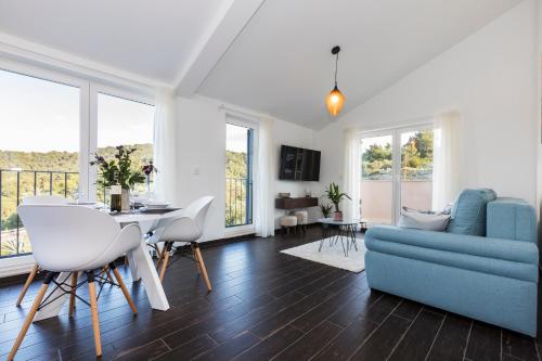 Valbay Residence