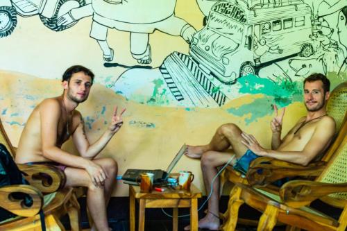 Clientes alojados en Hostal Lazybones