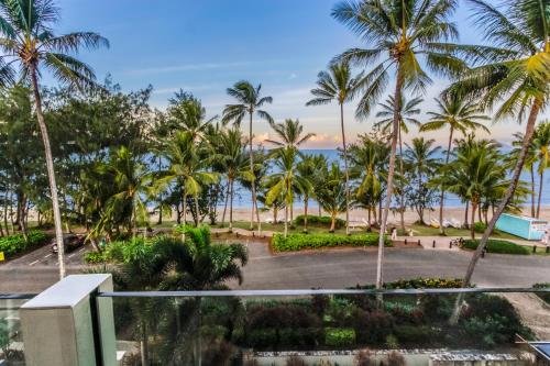 Gallery image of Island Views Beachfront Apartments in Palm Cove