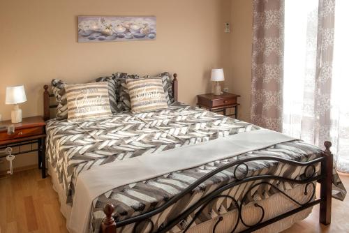 Ένα ή περισσότερα κρεβάτια σε δωμάτιο στο Chrysa Apartment