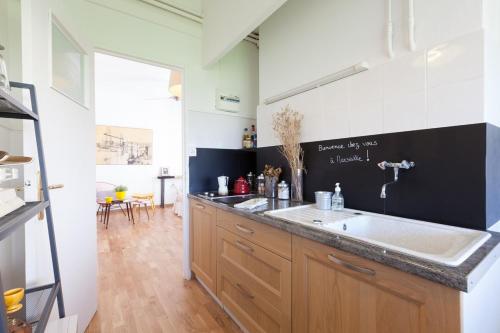 Photo de la galerie de l'établissement La Minotte - Appartement Vieux Port, à Marseille