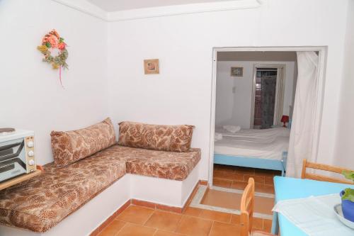 Gallery image of Tony's Rooms in Alinda