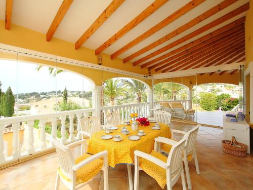 Μπαλκόνι ή βεράντα στο Villa Bombilla by Interhome