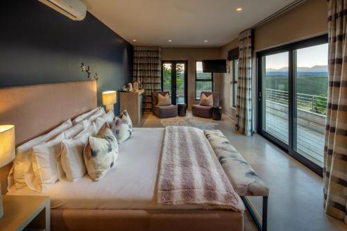 Katil atau katil-katil dalam bilik di Sky Villa Boutique Hotel