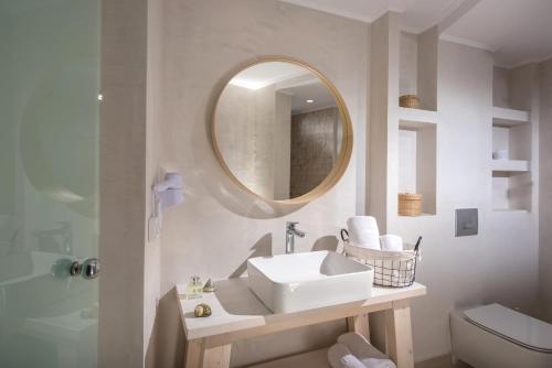 Ванная комната в Sarpidon Apartments