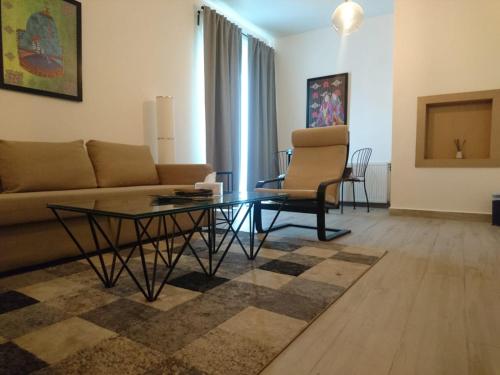 Ein Sitzbereich in der Unterkunft The Conroy Boutique Hotel
