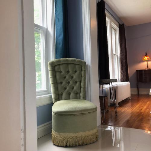 Χώρος καθιστικού στο Blue Gables Bed and Breakfast
