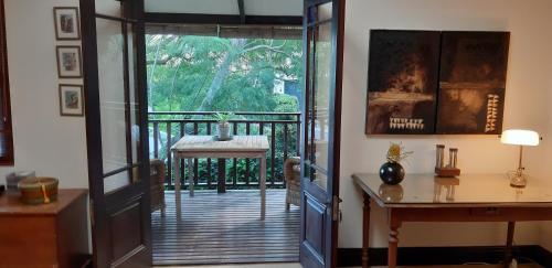 Hout Bay Hideawayにあるバルコニーまたはテラス