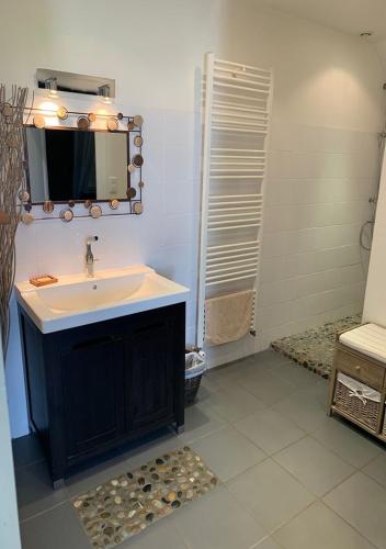 Photo de la galerie de l'établissement La Maison de Vacances LES MARRONNIERS, à Montagne