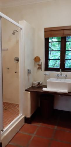 Kylpyhuone majoituspaikassa Hout Bay Hideaway