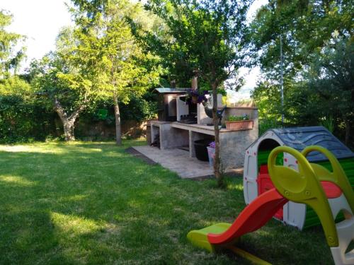 Taman di luar B&B Dell'Annunziata