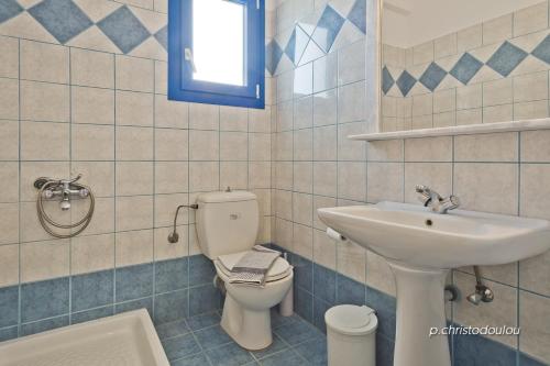Ванная комната в Aperanto Apartments