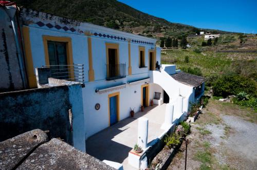 Gallery image of Casa Vacanze Dell'Avvocato in Malfa