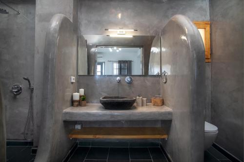 Un baño de Beach Houses Santorini