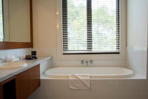 Yarra Valley Lodge Image