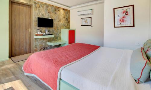 Katil atau katil-katil dalam bilik di Hotel Lakeside Inn Nainital