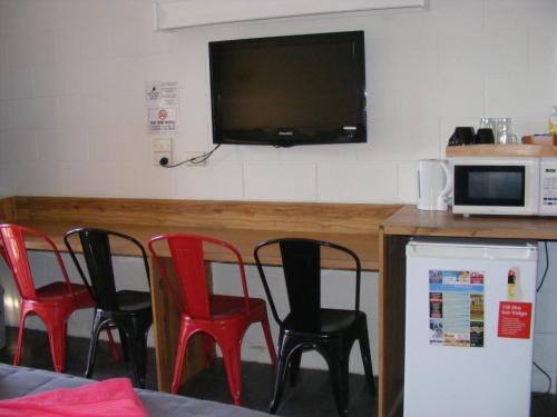 Η κουζίνα ή μικρή κουζίνα στο Motel Lodge