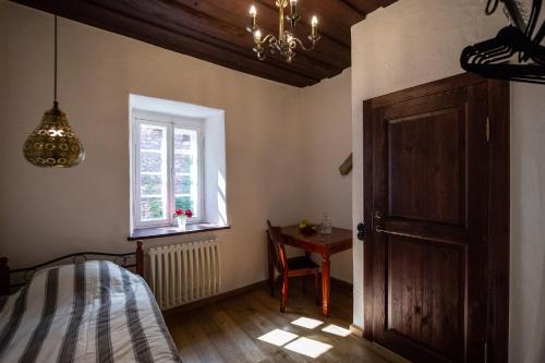 Cama o camas de una habitación en Medieval Home