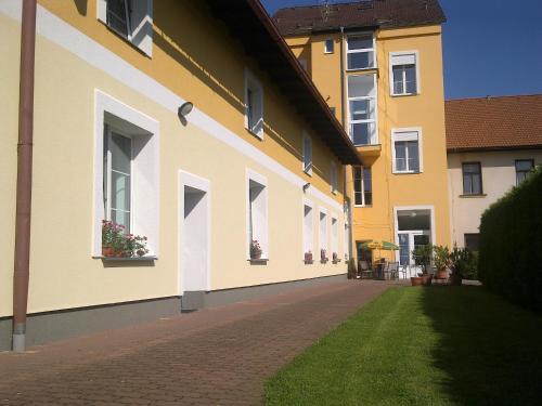 Gallery image of Hotel Hradec in Mlázovice
