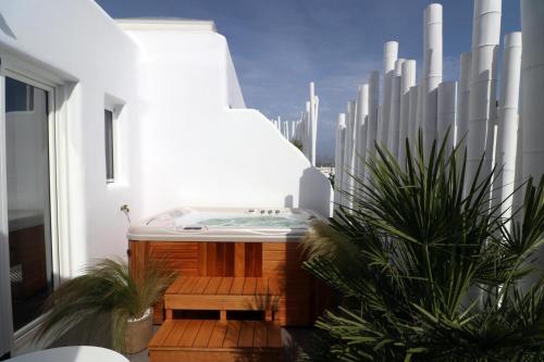 Gallery image of Narcissus Luxury Suites in Naxos Chora