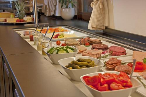 Еда / где поесть недалеко от отеля