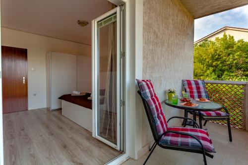 Foto dalla galleria di Apartment Leni a Krk