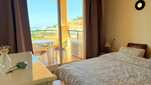 Posteľ alebo postele v izbe v ubytovaní Apartment Princess Park, Mijas