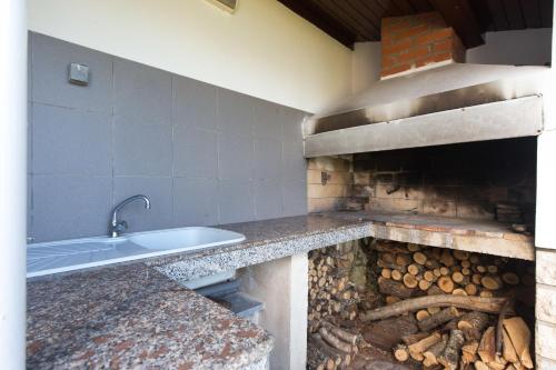 A kitchen or kitchenette at Villa Valica