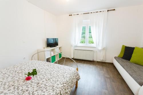 Imagen de la galería de Moments Apartment, en Dekani