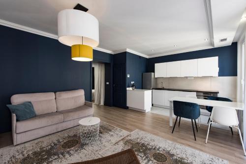 Nouveau F2 calme cœur de ville 1min de la plage