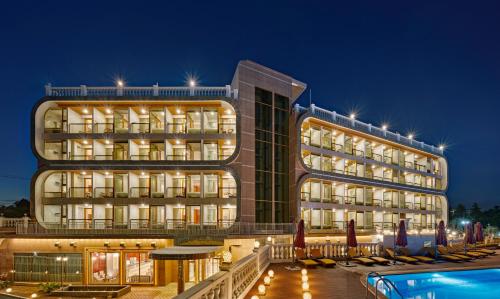 Gallery image of GoldOne Hotel & Suites in Seogwipo