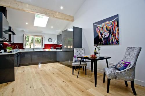 Η κουζίνα ή μικρή κουζίνα στο Cedar Lodge, South View Lodges, Exeter