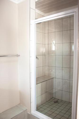 Ένα μπάνιο στο Kelzane Self-Catering