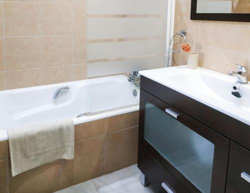 Kúpeľňa v ubytovaní HomelyStay-Benalmadena, Puerto Marina