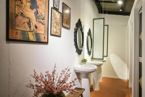 Bagno di Ohana House HQ