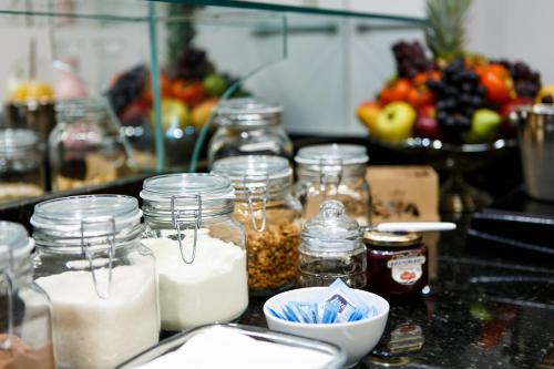 Makanan di atau berdekatan aparthotel ini