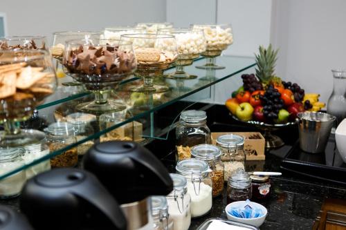 Makanan di atau berdekatan aparthotel ini