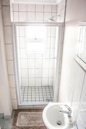 Ένα μπάνιο στο Kelzane Self-Catering