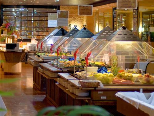 Mad på hotellet eller i nærheden