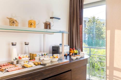 Best Western Journel Hôtel Antibes-Juan-les-Pins photo 36