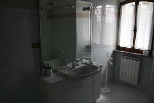 Bathroom sa Agriturismo Colle del Sole