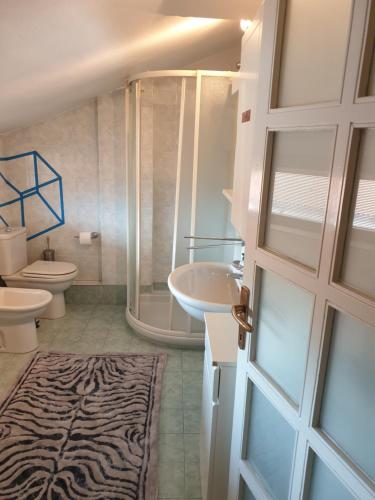 Phòng tắm tại Casa vacanza Orio al Serio Bergamo
