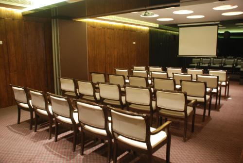 Espace de conférence ou salle de réunion dans l'établissement The Maya Hotel