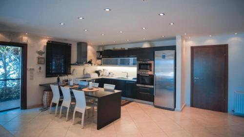 Gallery image of Zennova #17 Lydia Luxury Pool Villa, Elani in Siviri