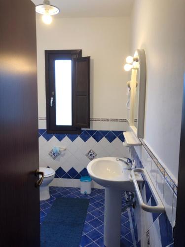 Bilik mandi di DAMMUSI JERIMAR