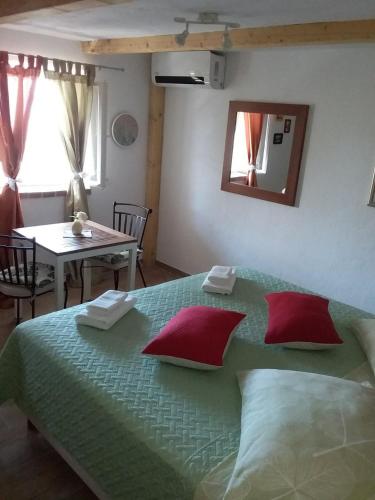 Apartment Mir